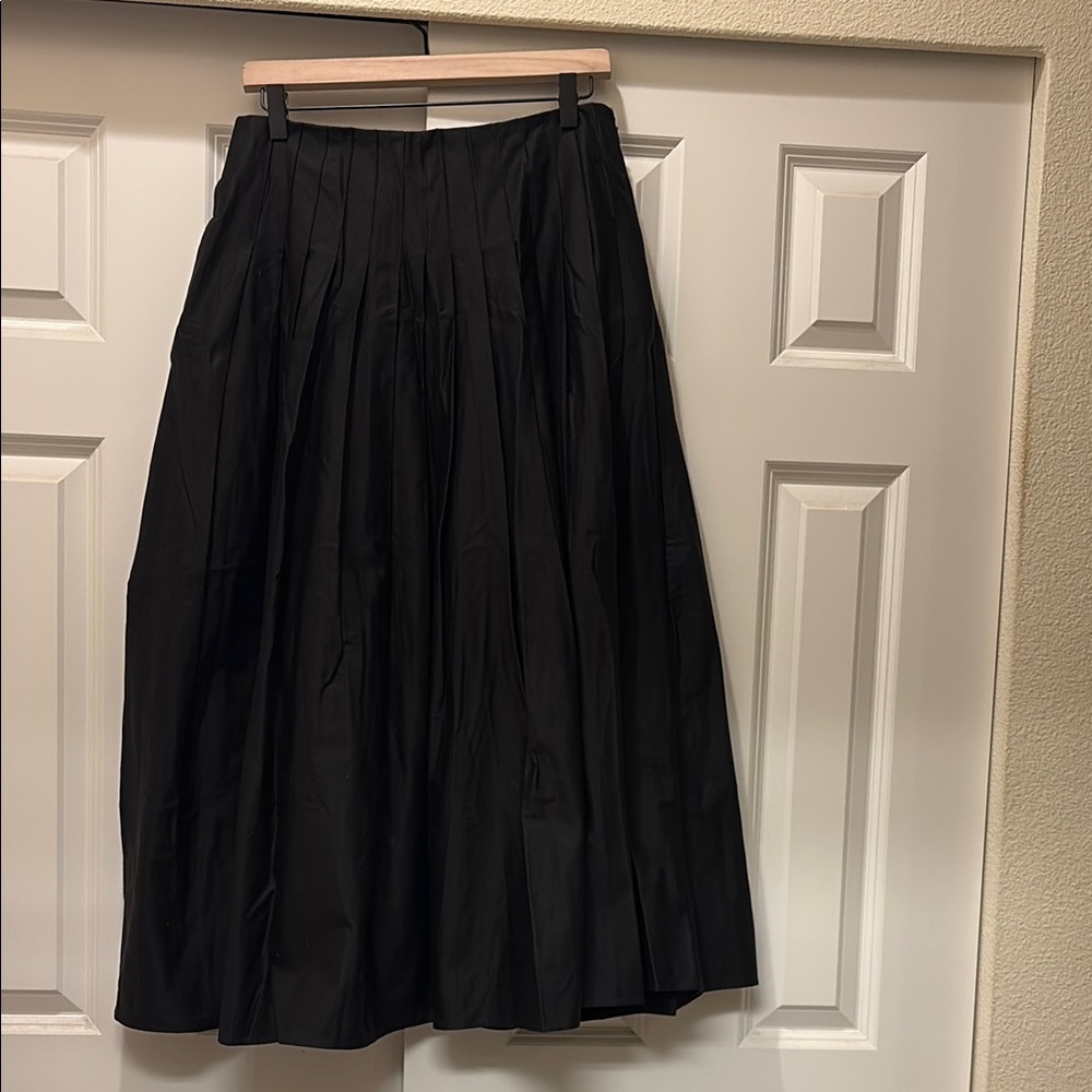 Zara Black Full A-Line Midi Skirt